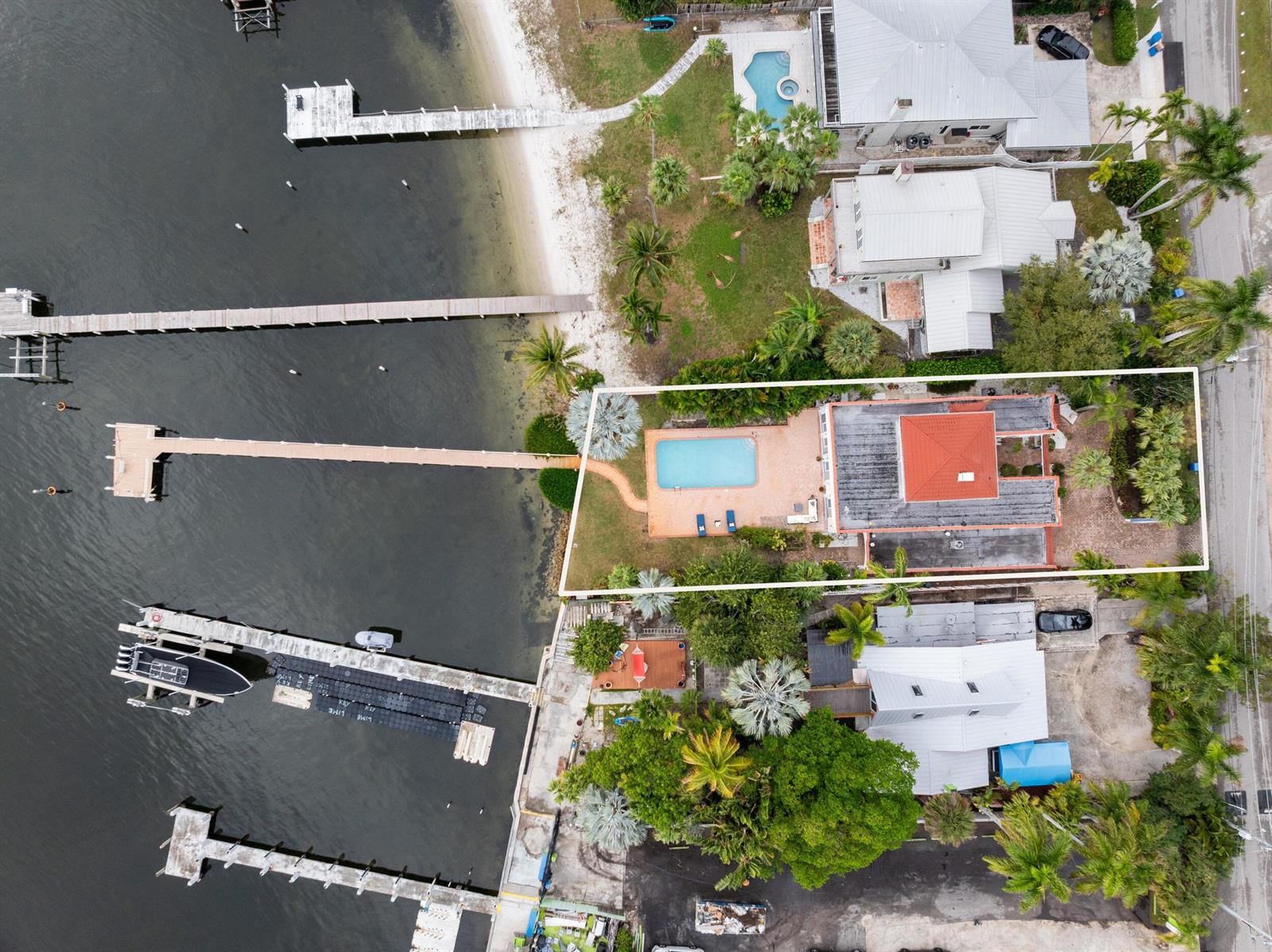 114 S Lake Drive, Lantana FL 33462