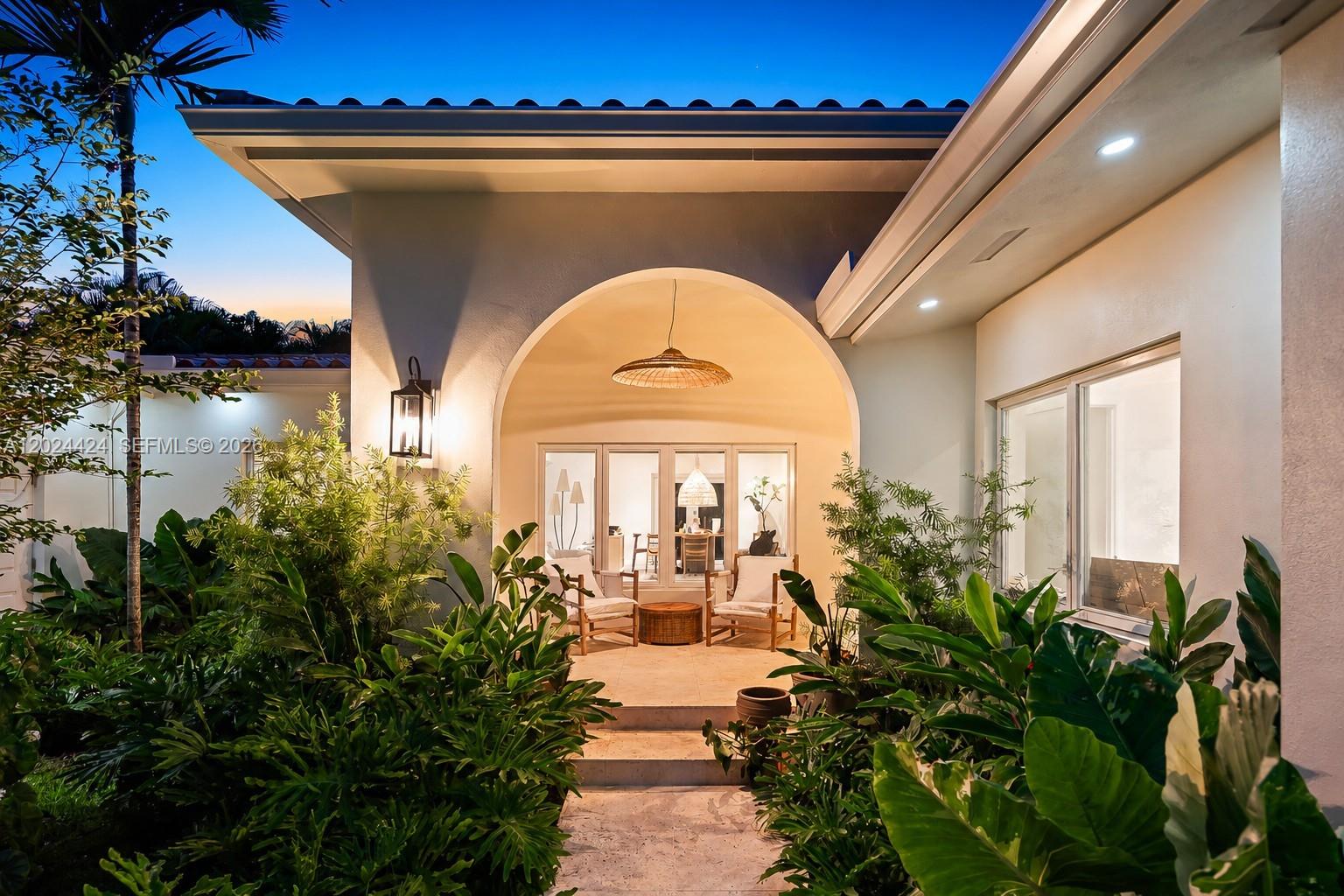 2508 Anderson Rd, Coral Gables FL 33134