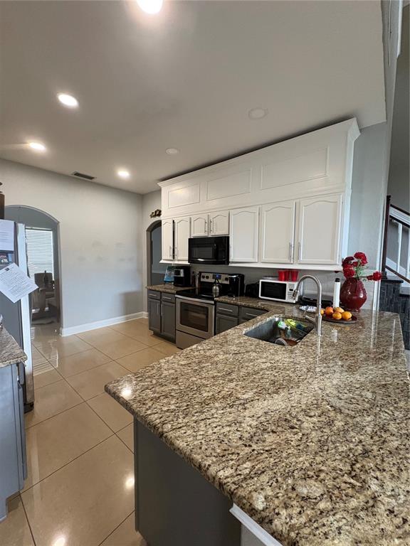 8411 ADELE ROAD, LAKELAND, FL — photo 5 of 20