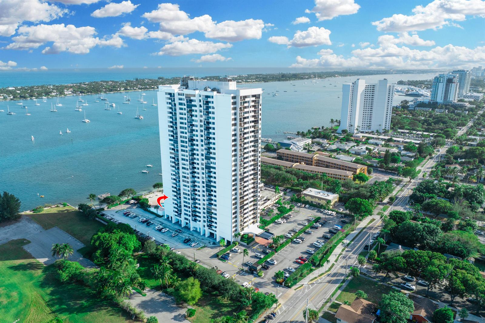 5600 N Flagler Drive # 407, West Palm Beach FL 33407