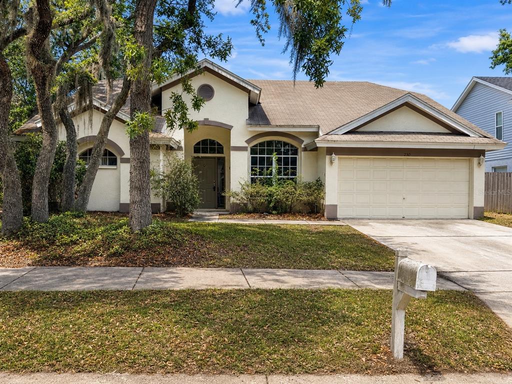 2302 LYNCREST COURT
