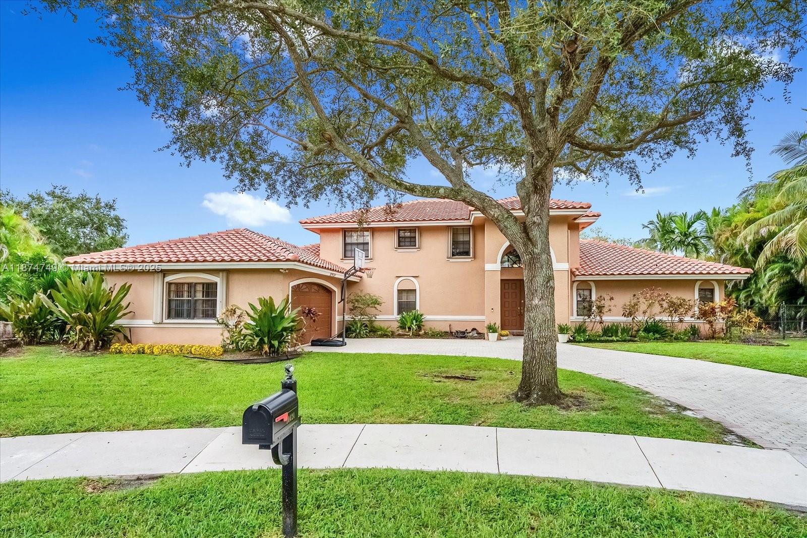 10424 SW 17th Mnr, Davie FL 33324