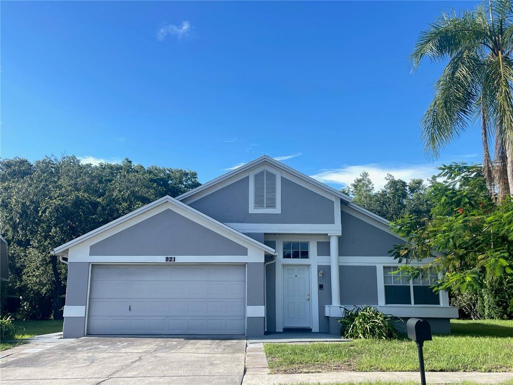 921 LINN HARBOR COURT