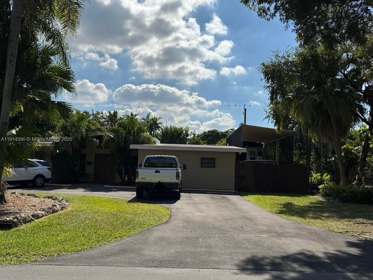 10440 SW 110th St, Miami FL 33176