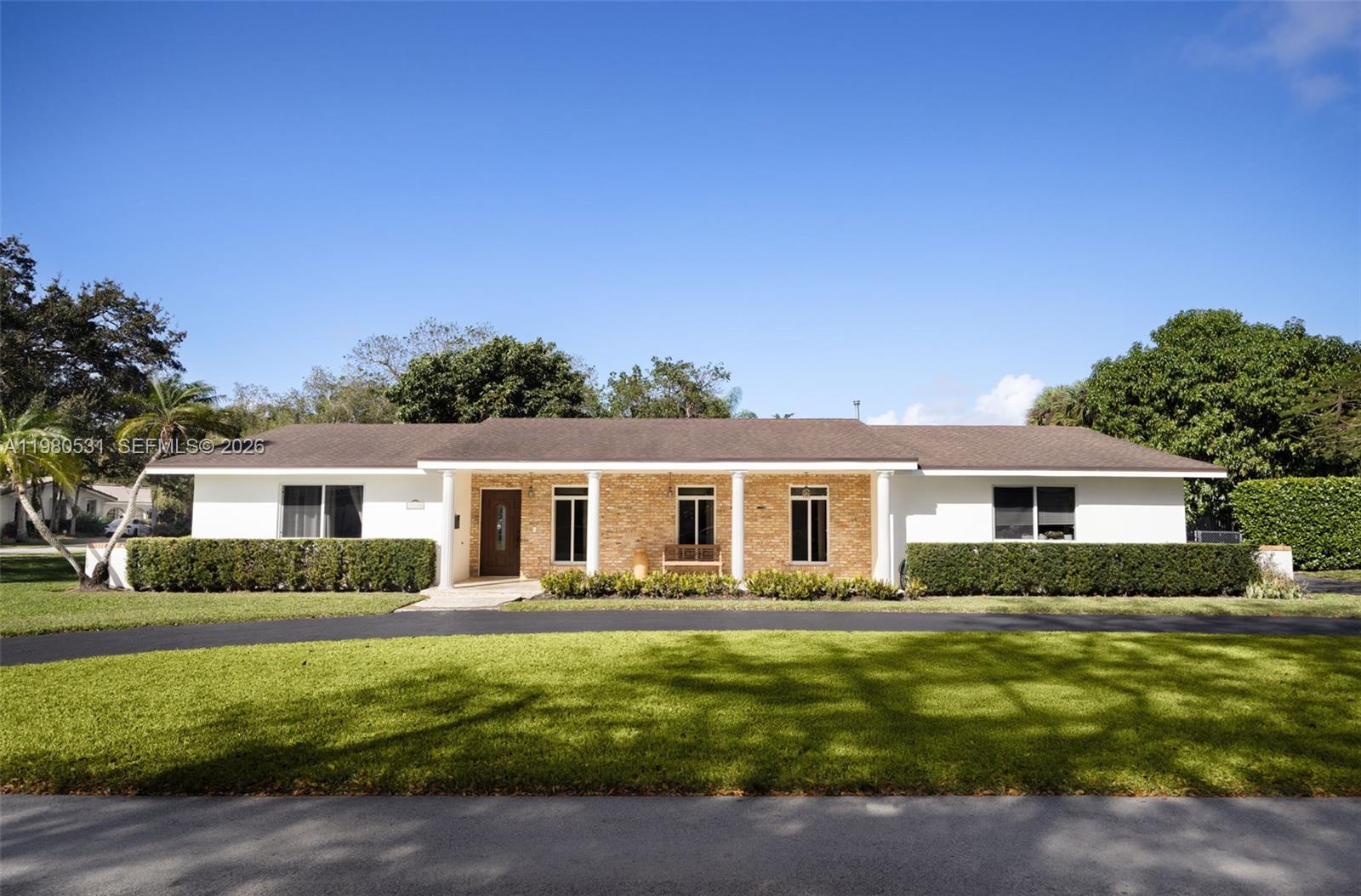 15700 SW 77th Ct, Palmetto Bay FL 33157
