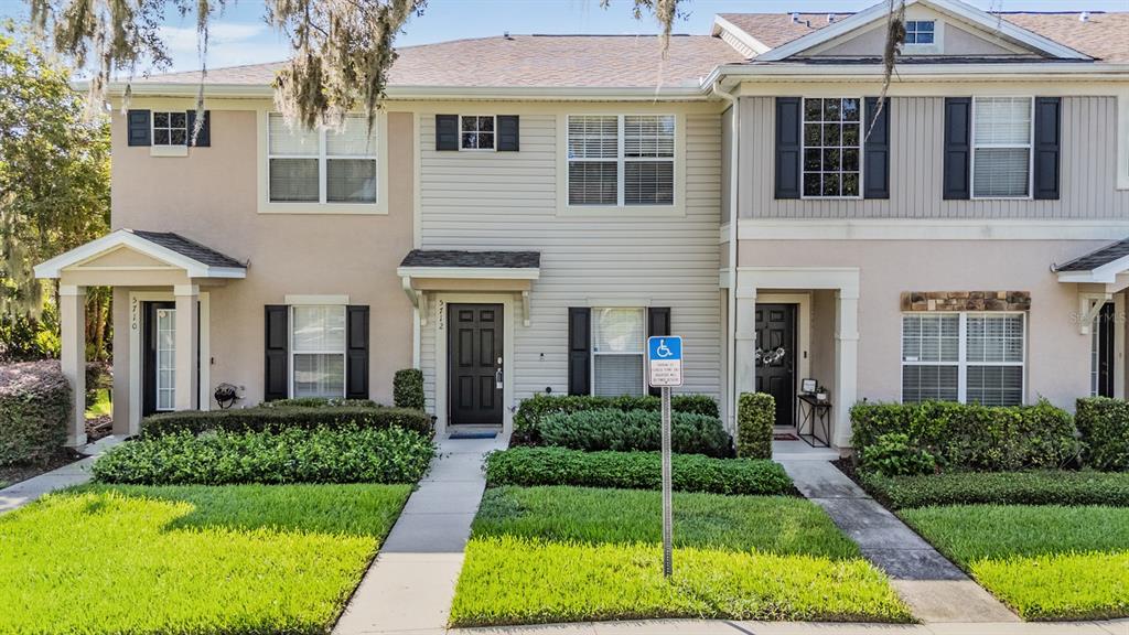 5712 FISHHAWK RIDGE DRIVE