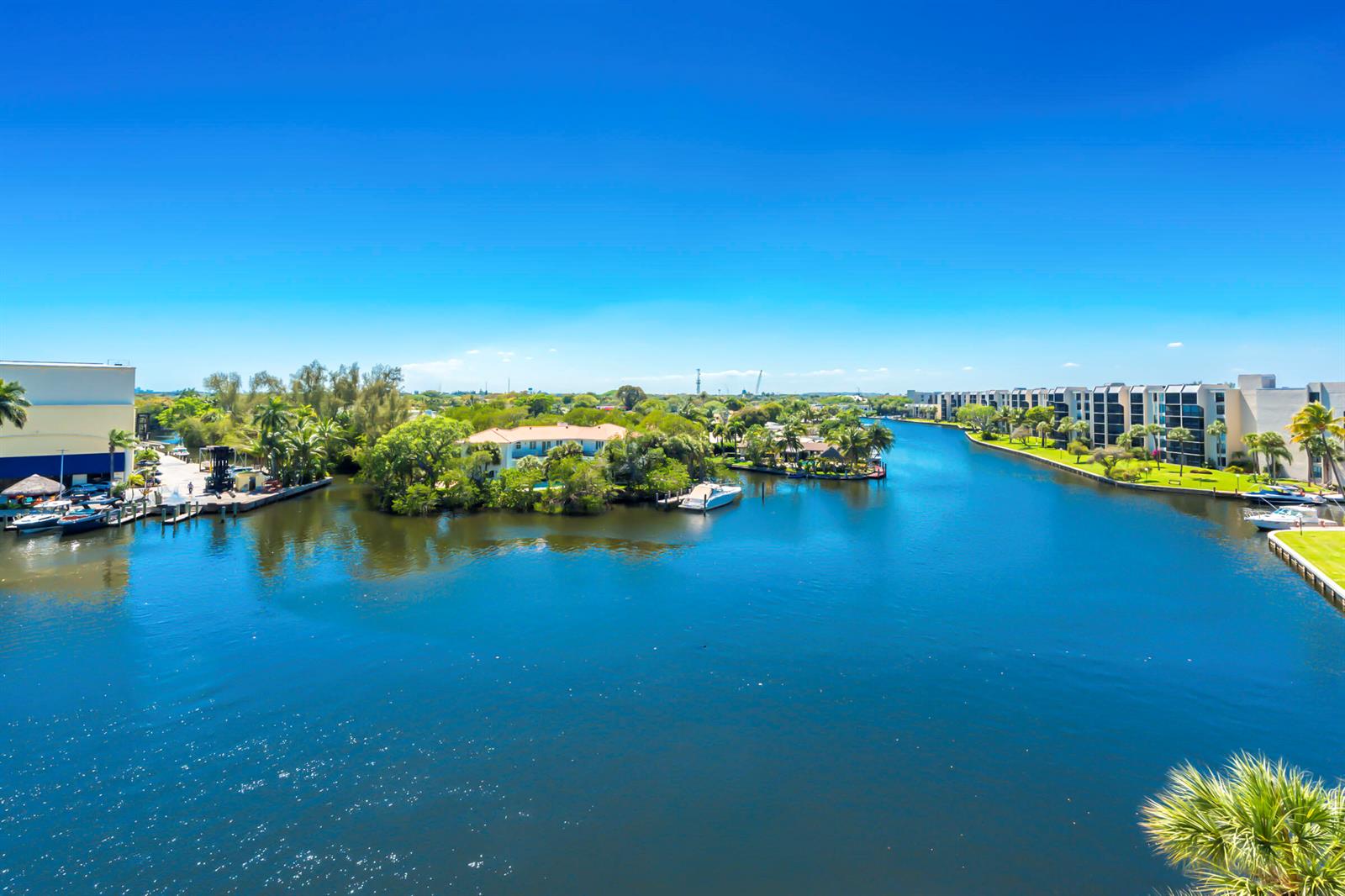 22 Royal Palm Way # 606, Boca Raton FL 33432