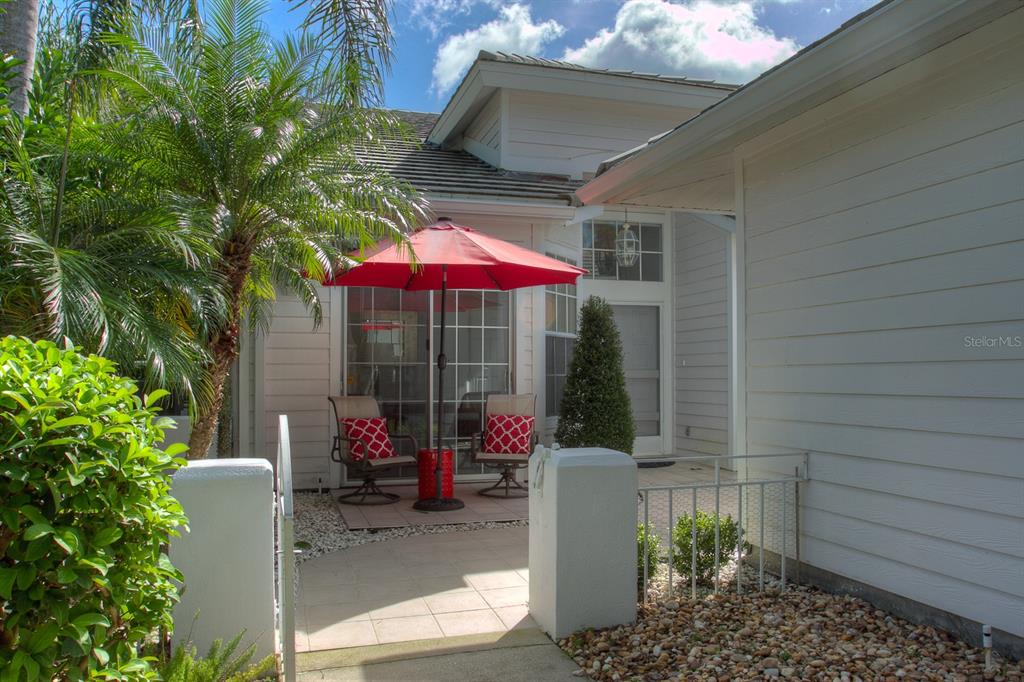 7911 WHITEBRIDGE GLEN, UNIVERSITY PARK, FL — photo 4 of 30