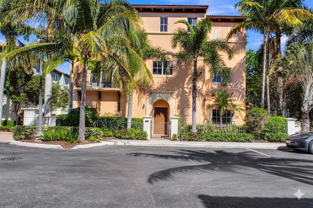 78 NW Hawthorne Place, Boca Raton FL 33432