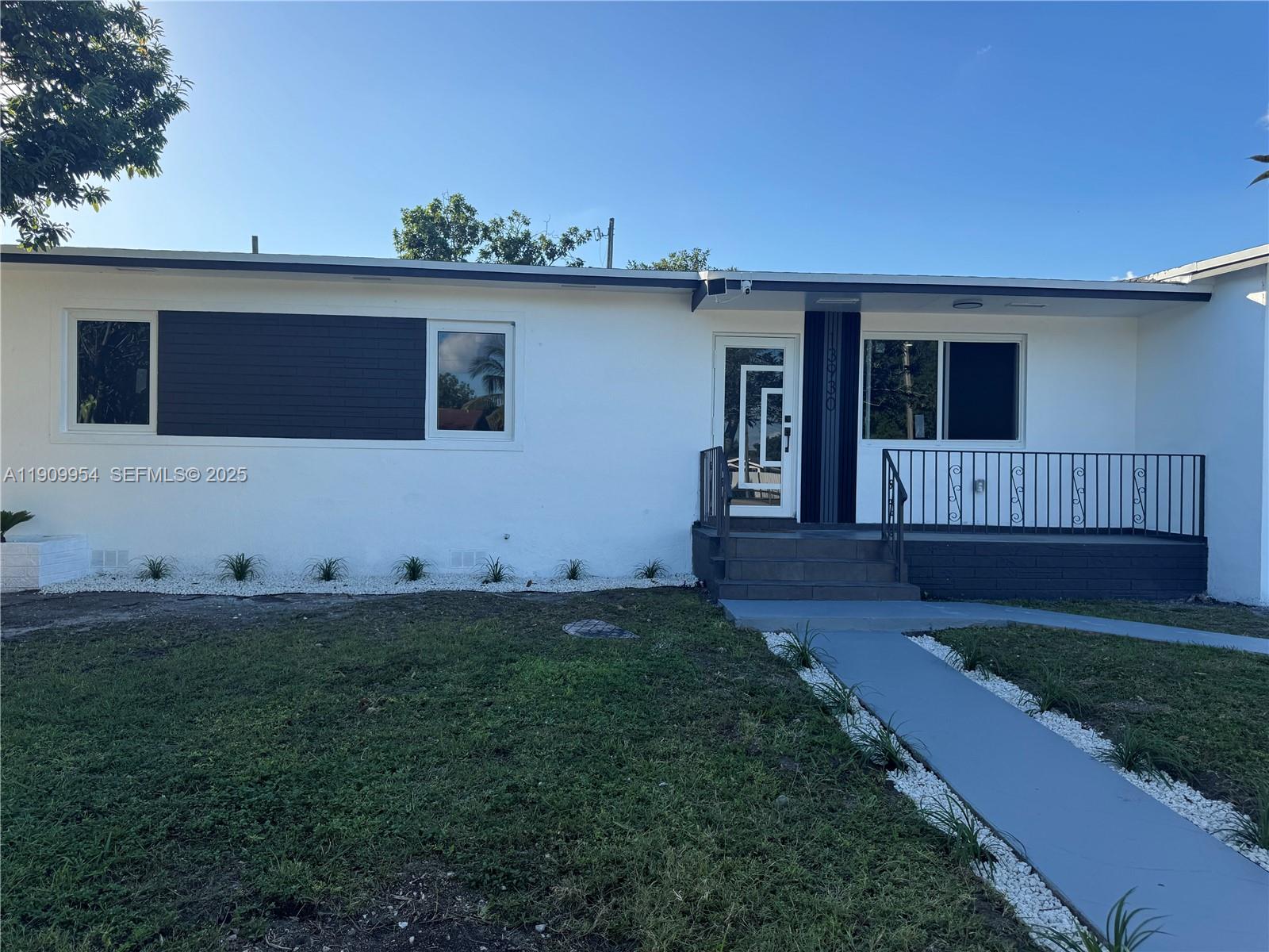 13930 Jefferson St, Miami FL 33176