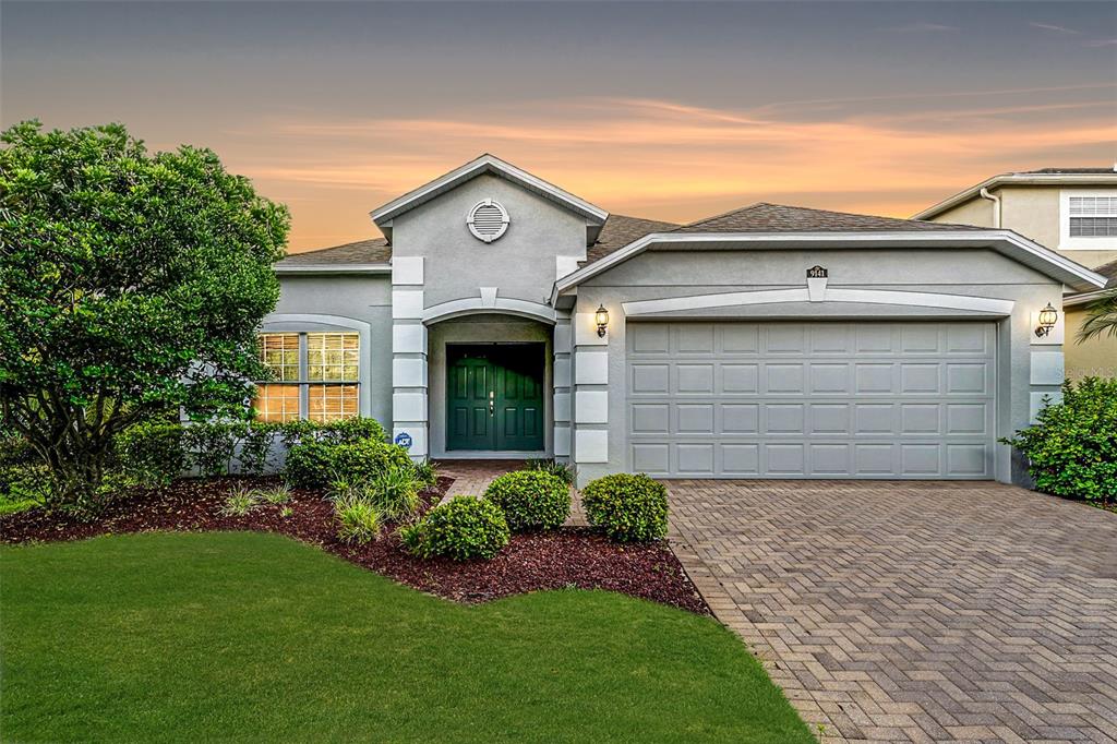 9141 OAK COMMONS WAY
