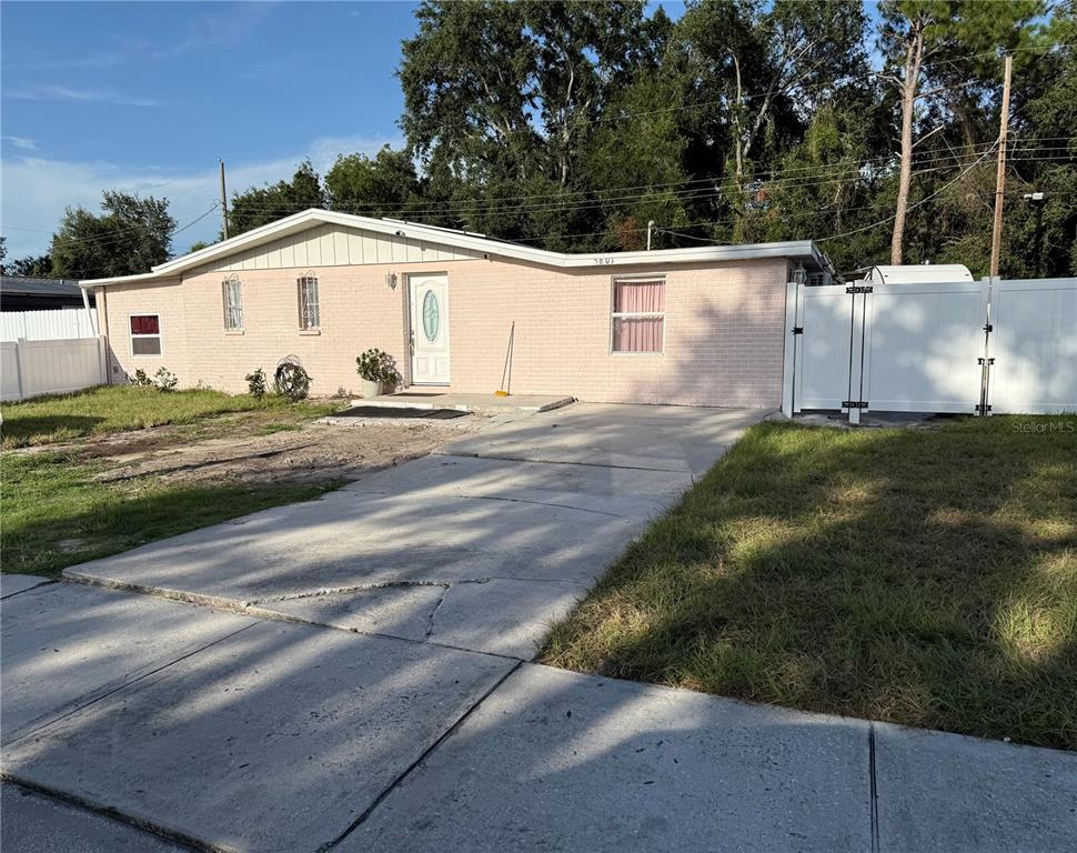 5601 GOLDEN DRIVE