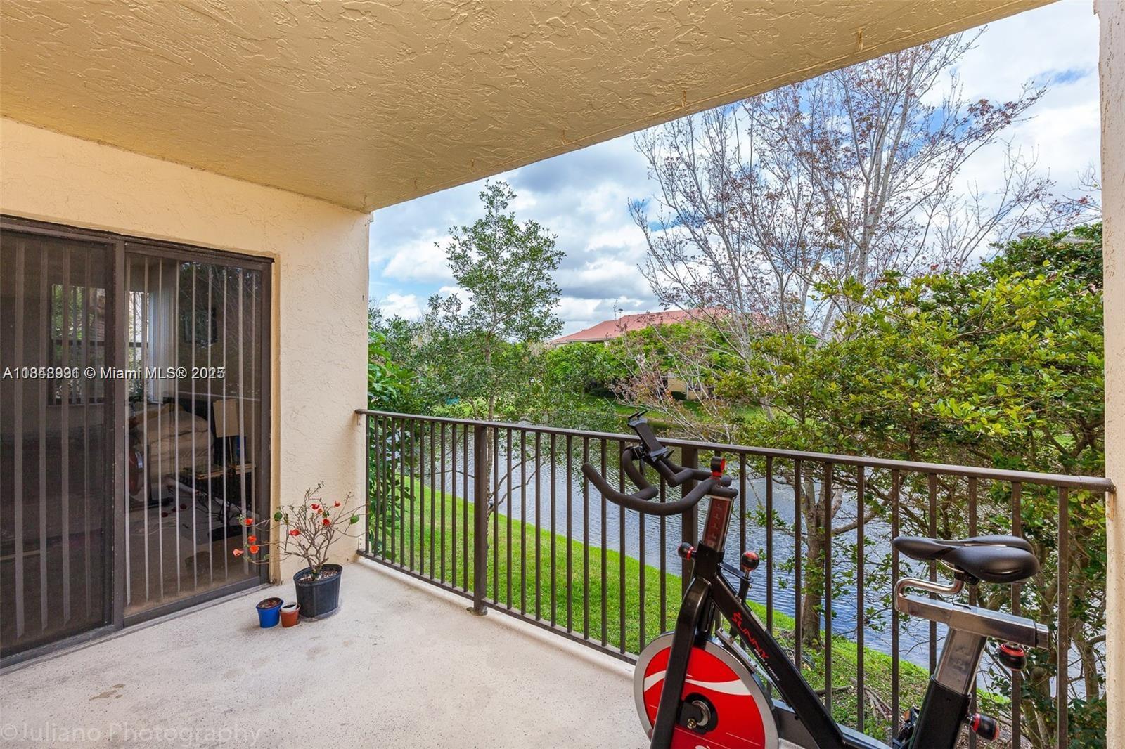 10161 W Sunrise Blvd # 202, Plantation FL 33322