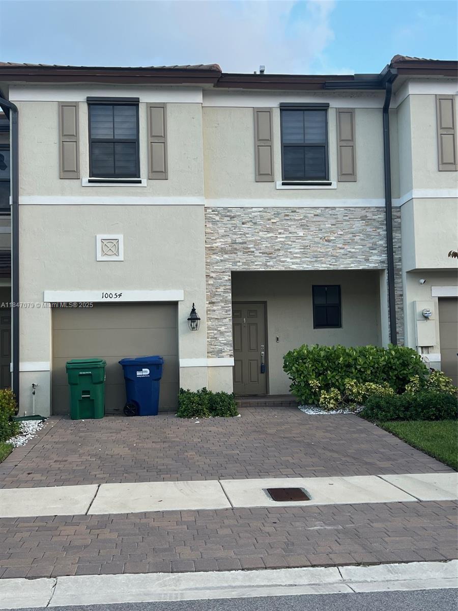 10054 SW 231st Ln, Miami FL 33190