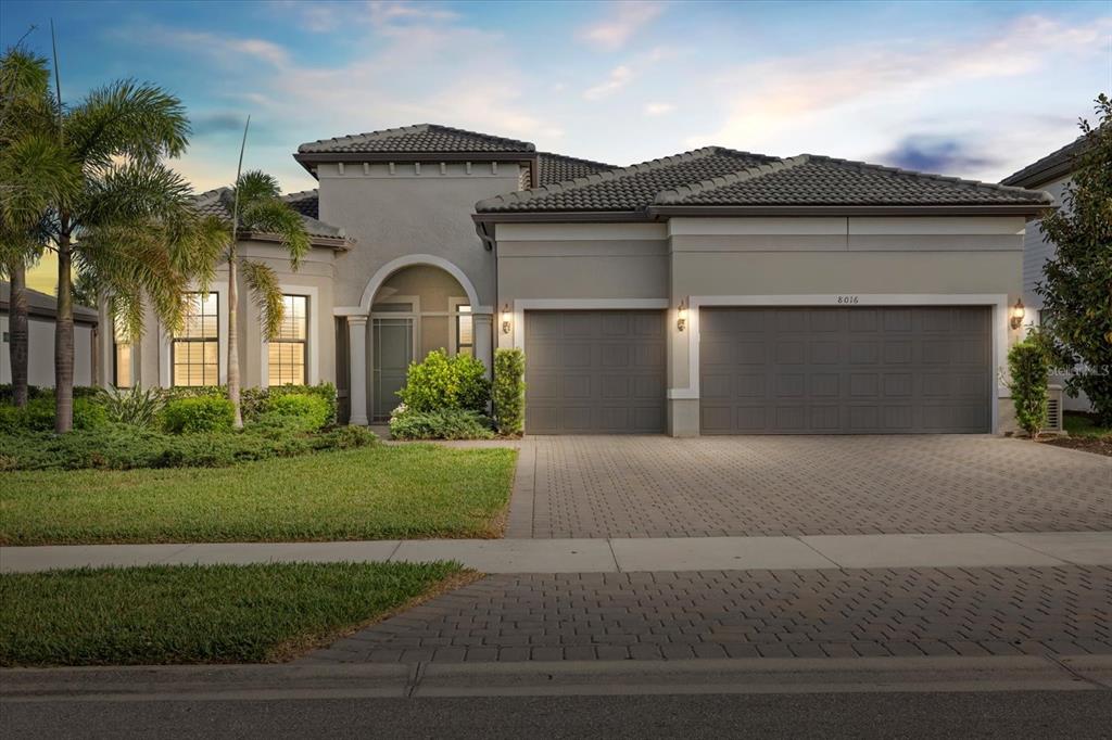 8016 GRANDE SHORES DRIVE