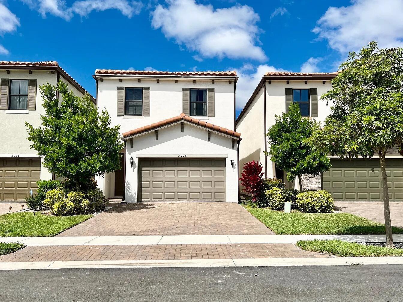 3016 King Palm Way, Riviera Beach FL 33410