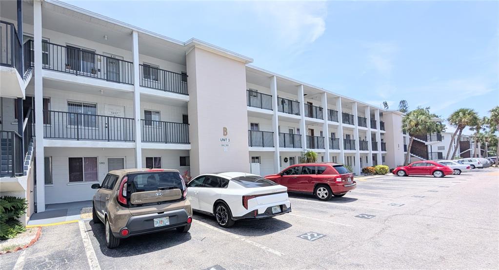5857 PALM LANE UNIT B22