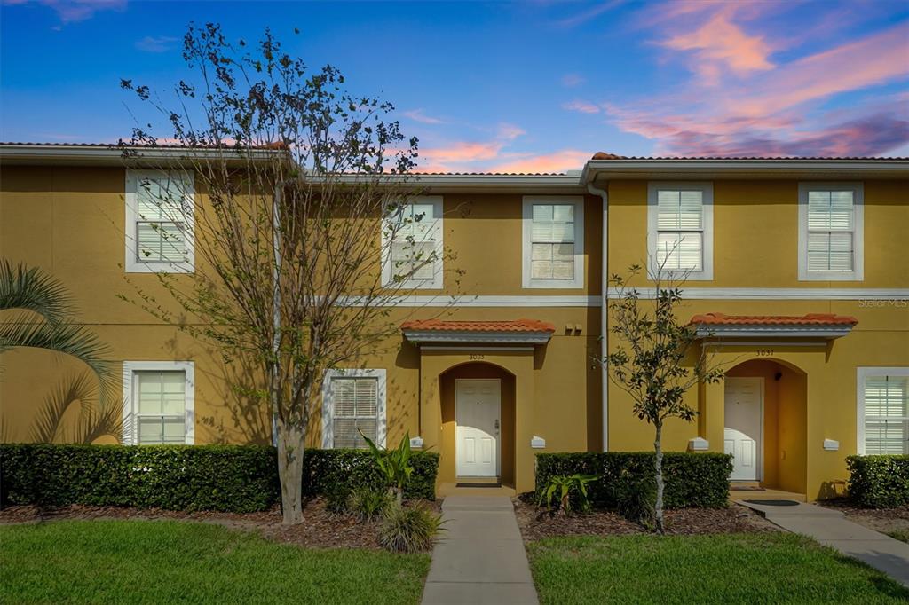3033 BIRD OF PARADISE LANE