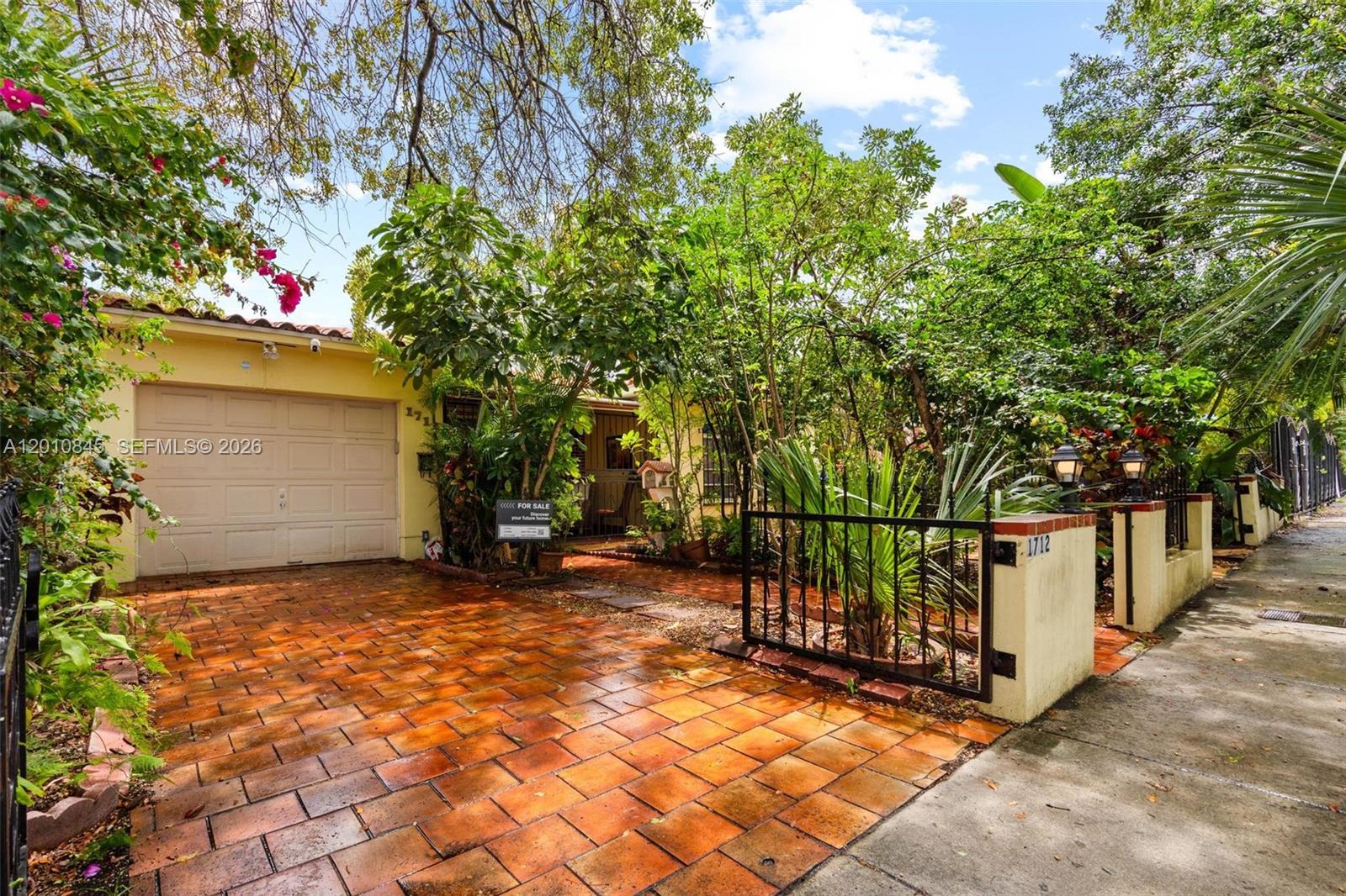 1712 SW 13th St, Miami FL 33145