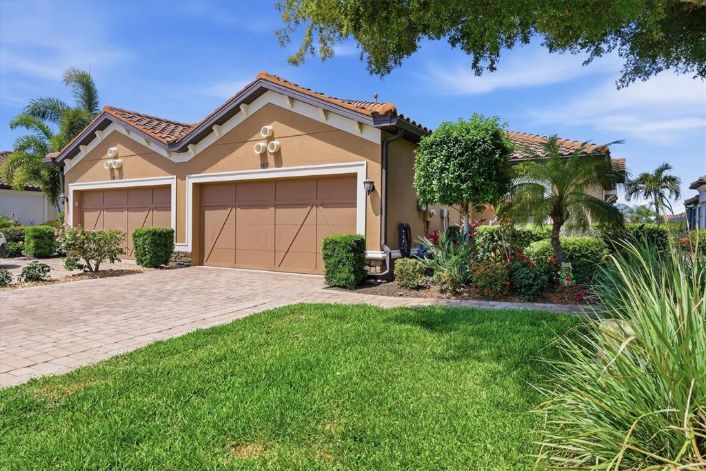 5819 CAVANO DRIVE