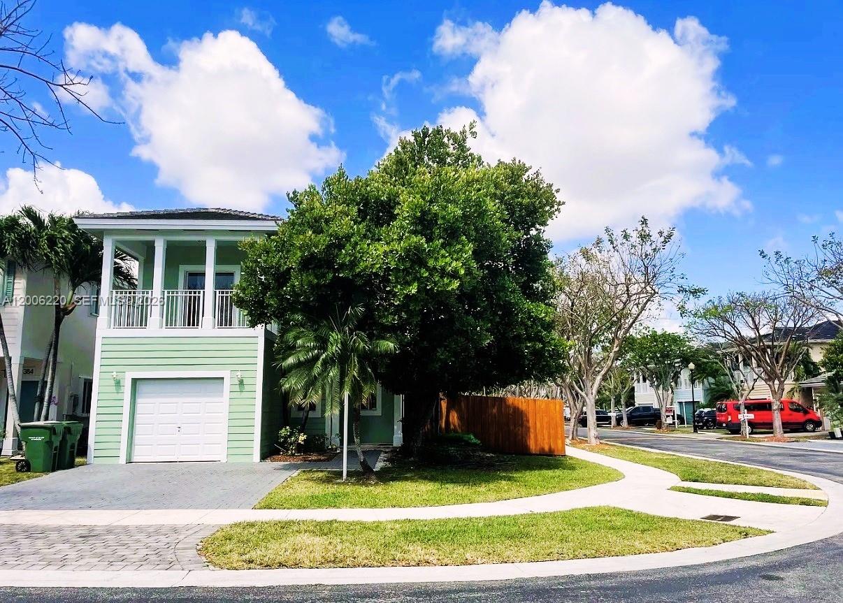 390 NE 35th Ave, Homestead FL 33033