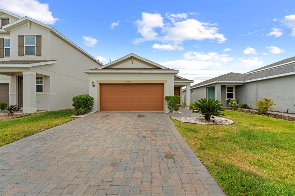 11819 BRIGHTON KNOLL LOOP