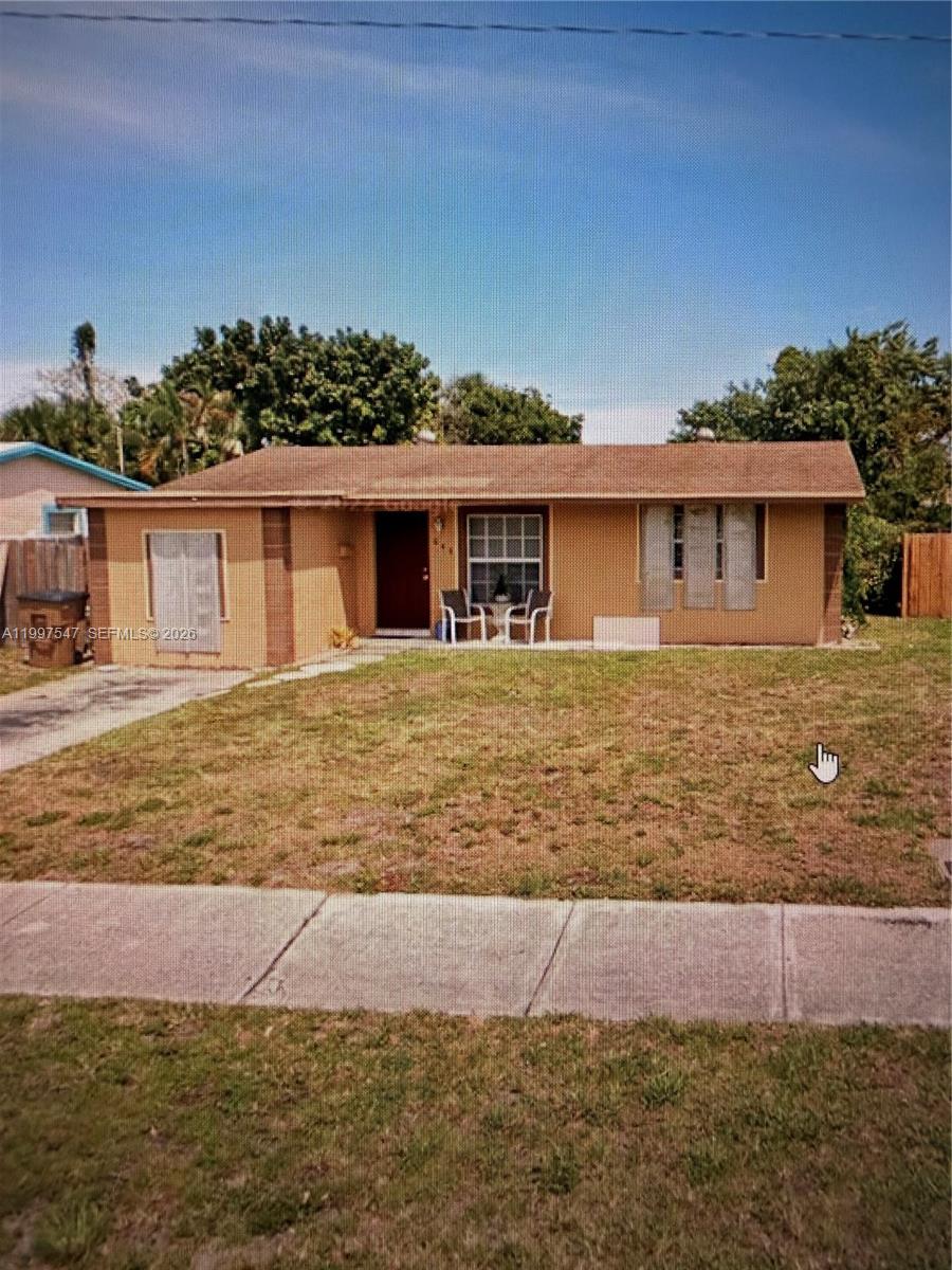 648 NW 2nd Ter, Deerfield Beach FL 33442