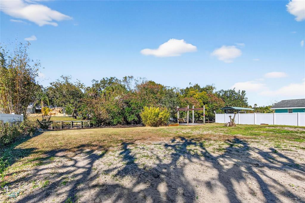 8615 PARKWAY CIRCLE, RIVERVIEW, FL — photo 4 of 30