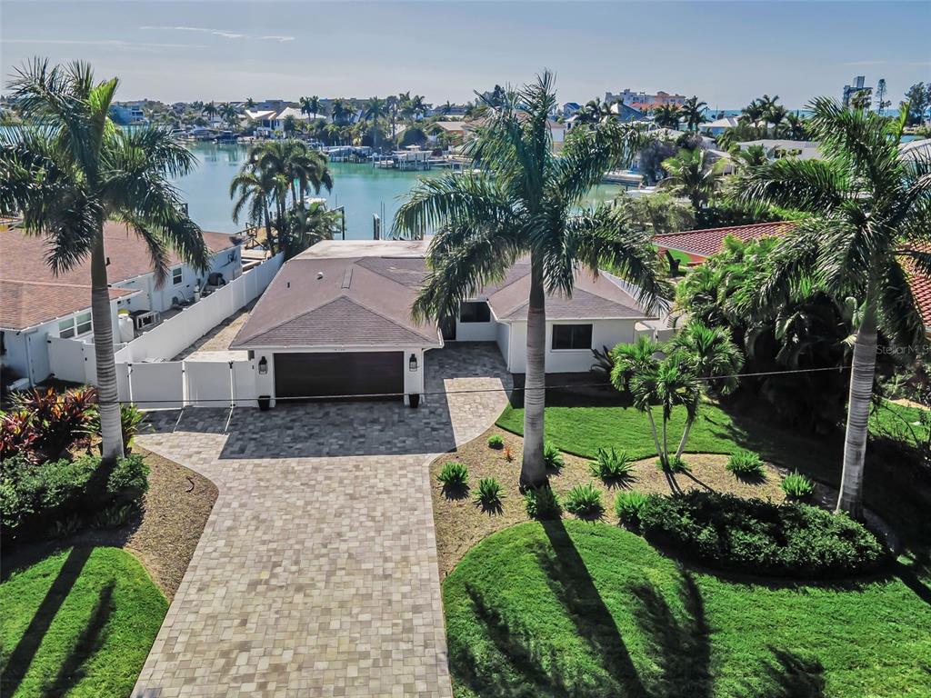 10132 YACHT CLUB DRIVE