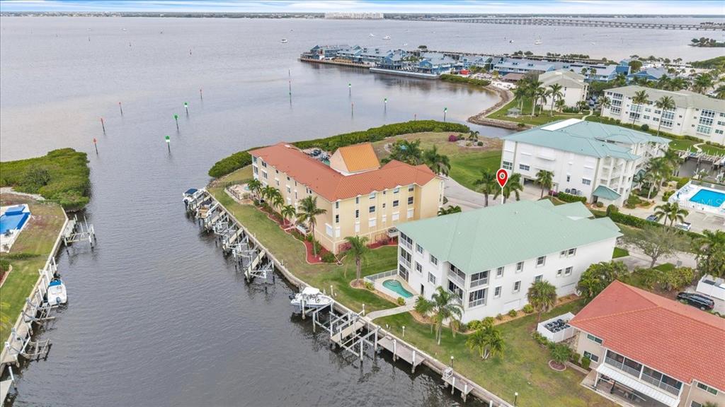129 BREAKERS COURT UNIT 121, PUNTA GORDA, FL — photo 4 of 30