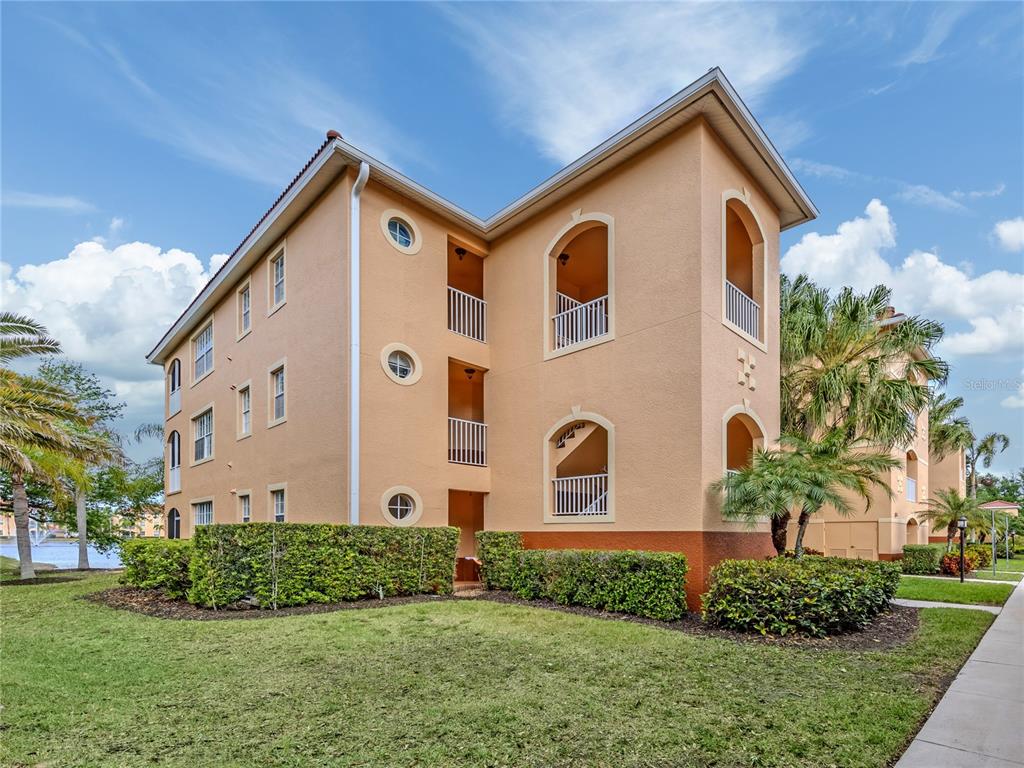 121 N AUBURN ROAD UNIT 11