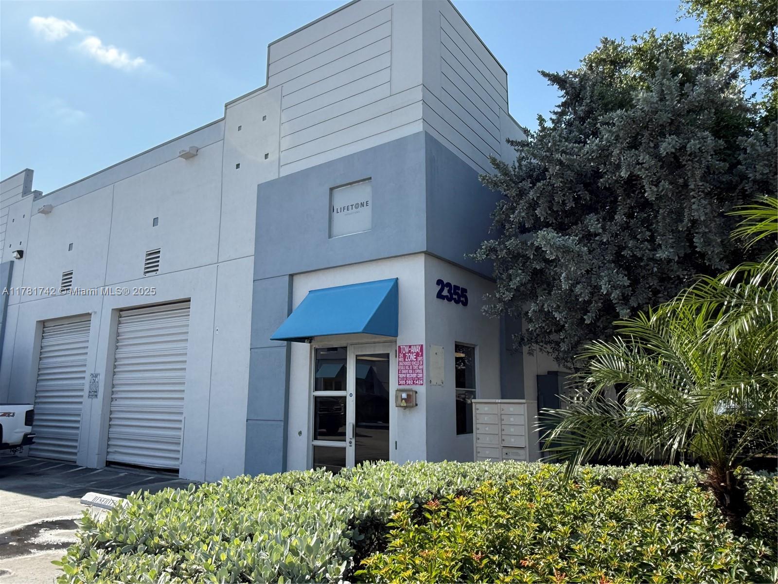 2355 NW 70th Ave # 1, Miami FL 33122