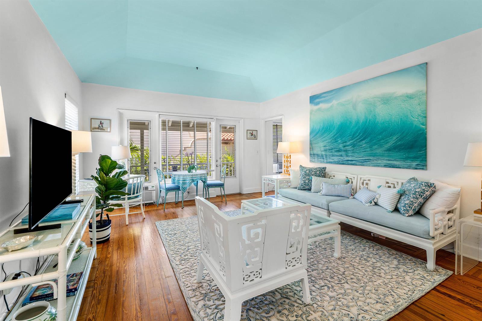 424 Chilean Avenue # 4, Palm Beach FL 33480