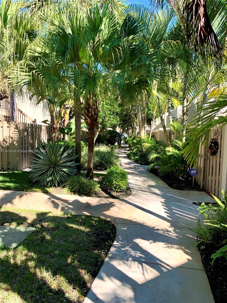 614 Executive Center Dr # 104, West Palm Beach FL 33401