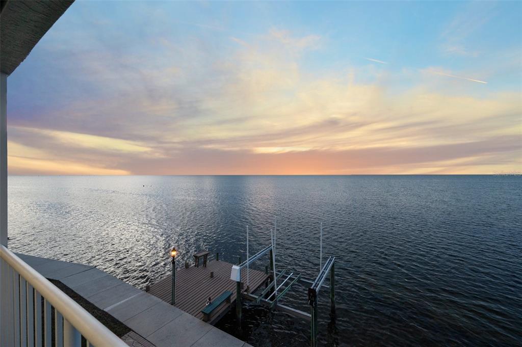 6423 DRIFTWOOD DRIVE