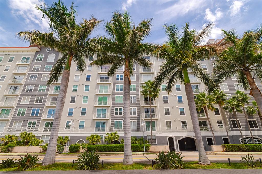 700 S HARBOUR ISLAND BOULEVARD UNIT 810