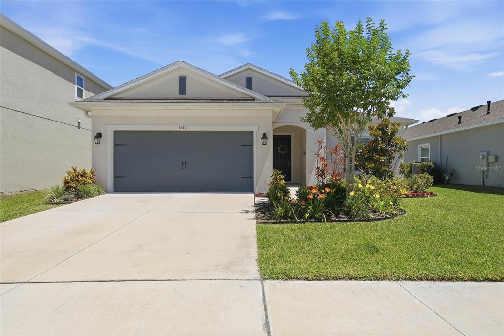 5521 LIMELIGHT DRIVE