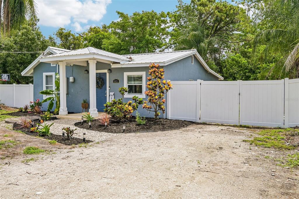 5021 20TH STREET CT E, BRADENTON, FL — photo 2 of 30