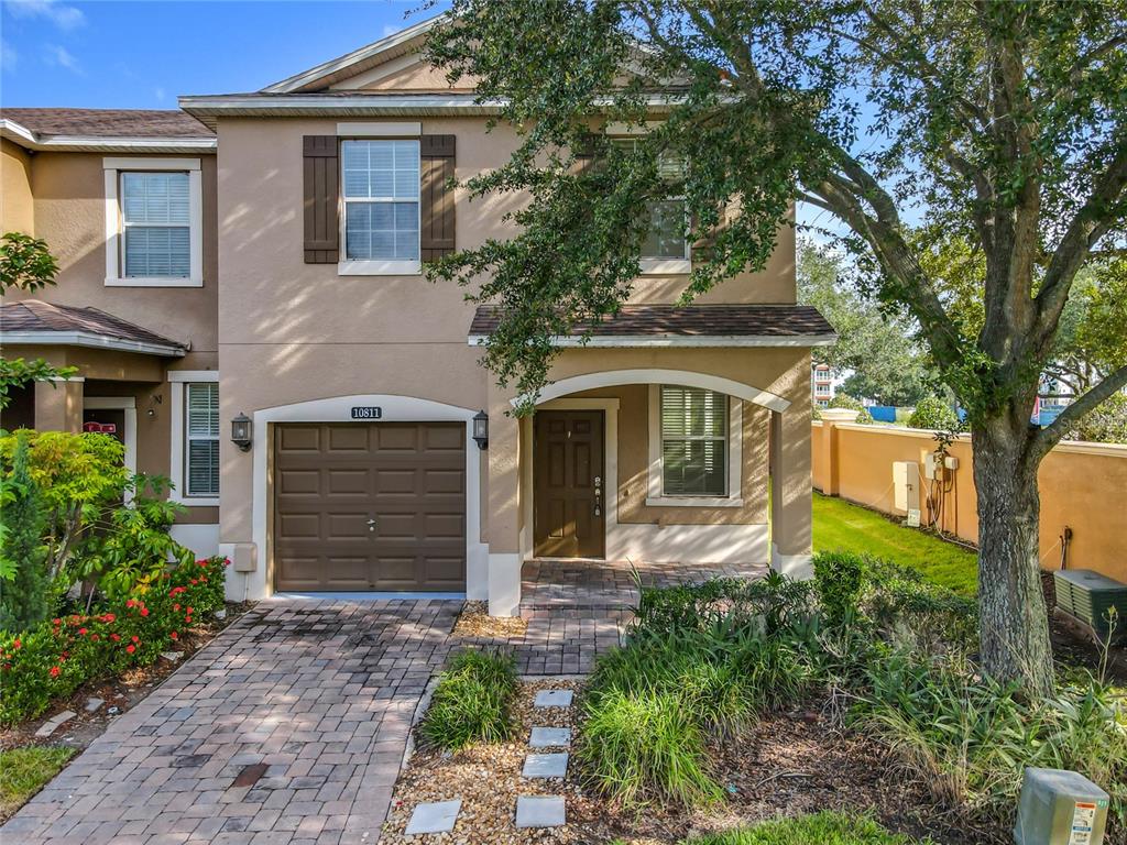 10811 SAVANNAH LANDING CIR