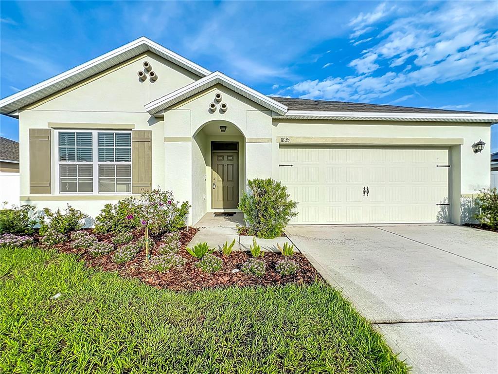1835 JACKSON OAKS DRIVE