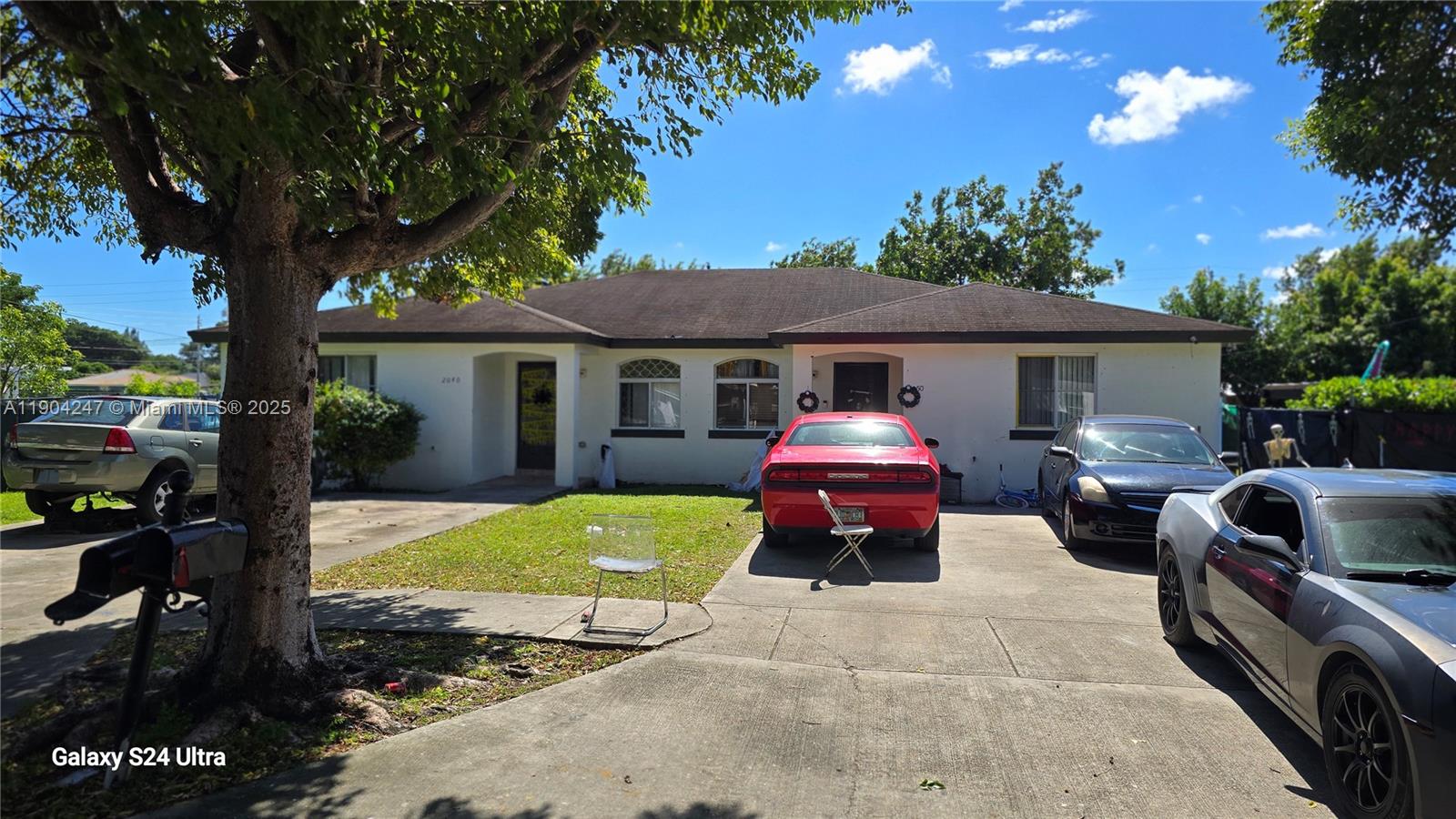 12040 SW 215th St, Miami FL 33177