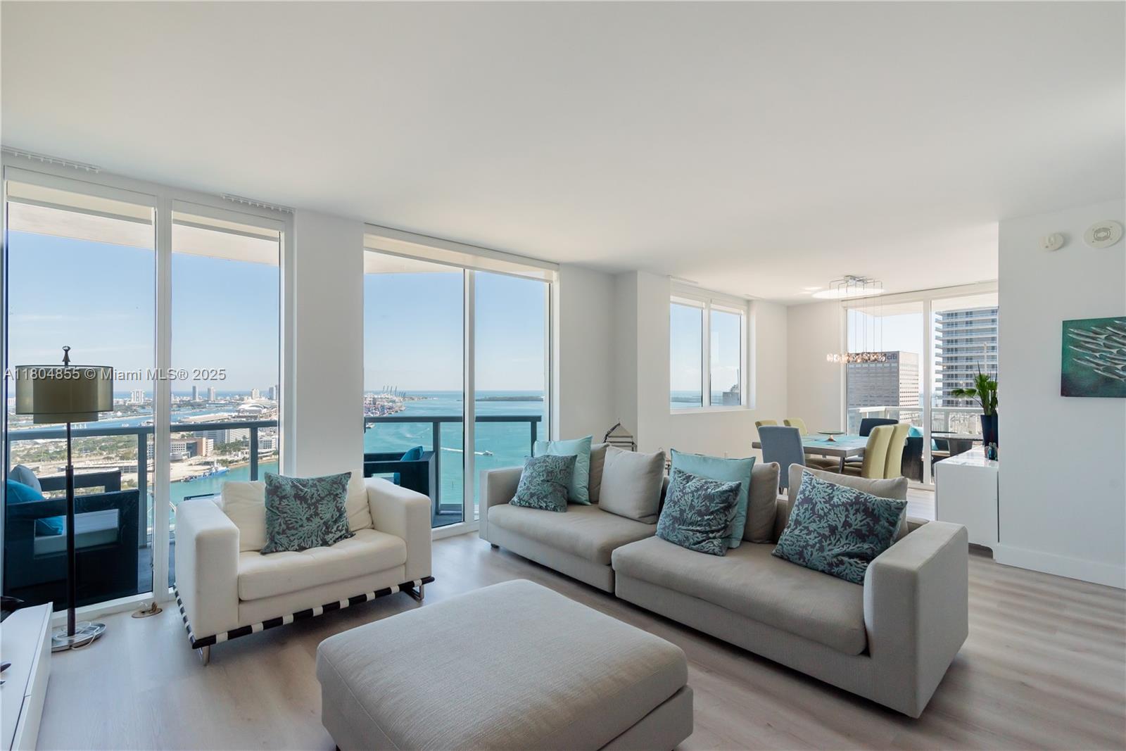 244 Biscayne Blvd # 3703, Miami FL 33132