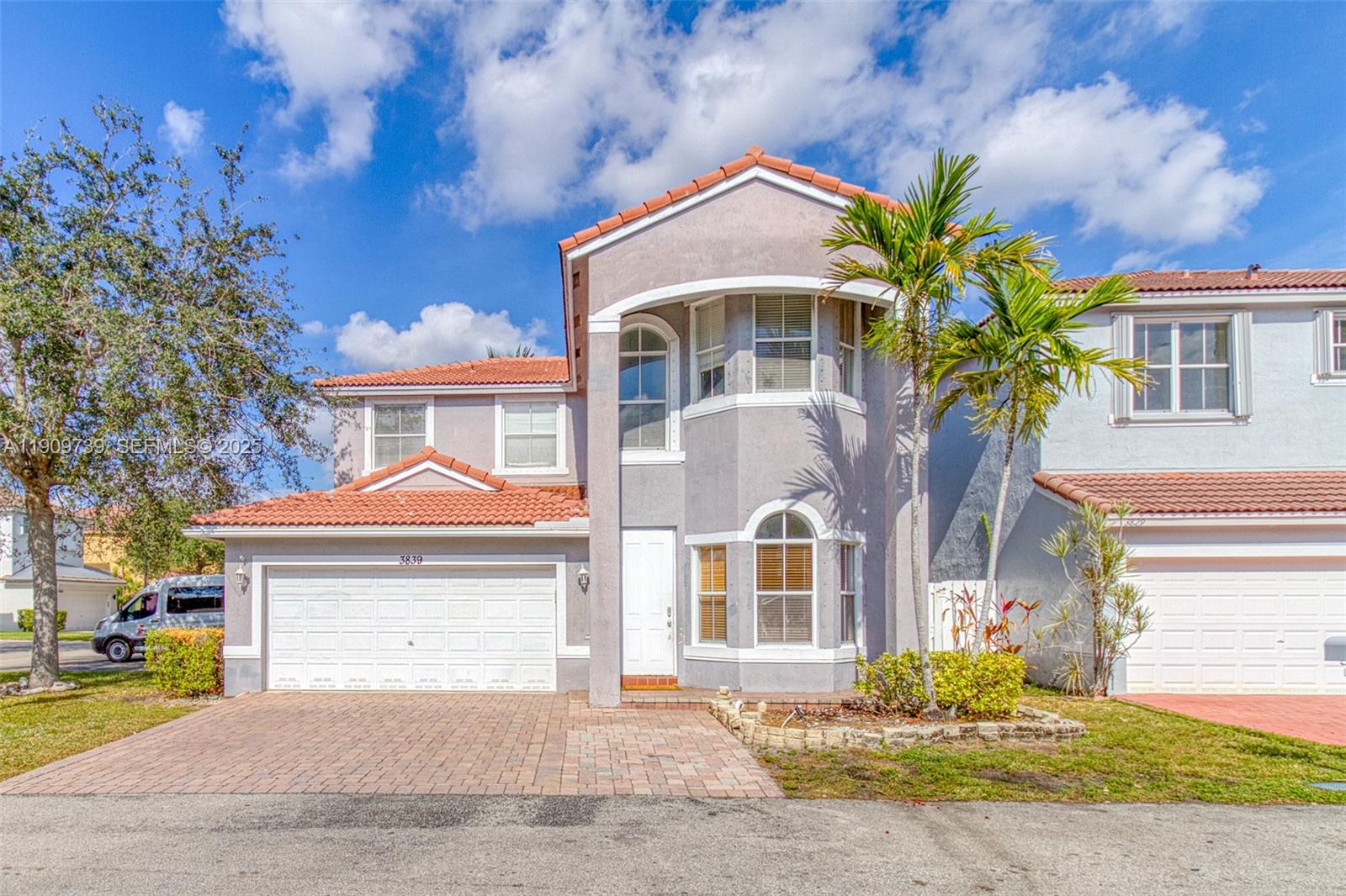 3839 SW 51st St, Hollywood FL 33312
