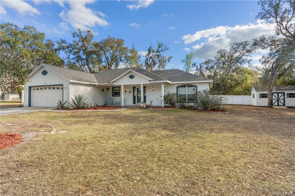 1380 E SILVER THORN LOOP