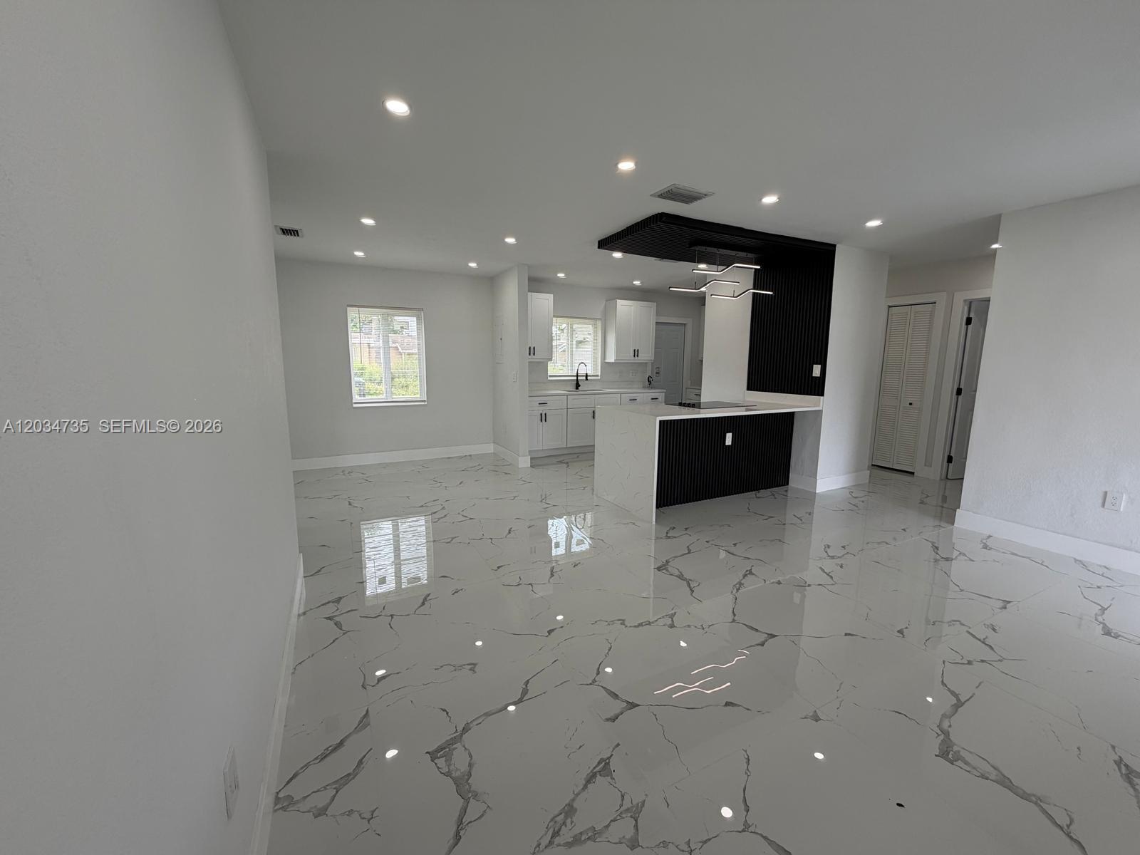 2800 NW 164th St, Miami Gardens FL 33054
