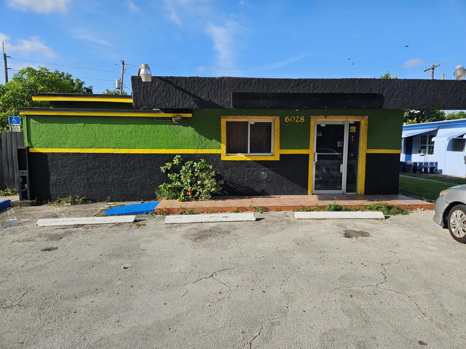 6028 Washington Street, Hollywood FL 33023