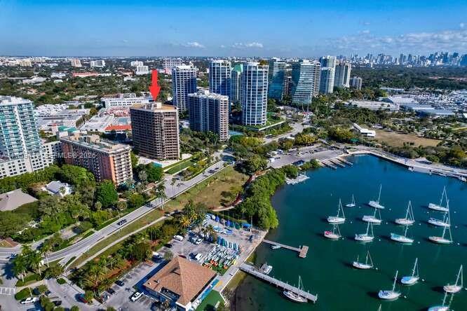 2901 S Bayshore Dr # 17D, Coconut Grove FL 33133