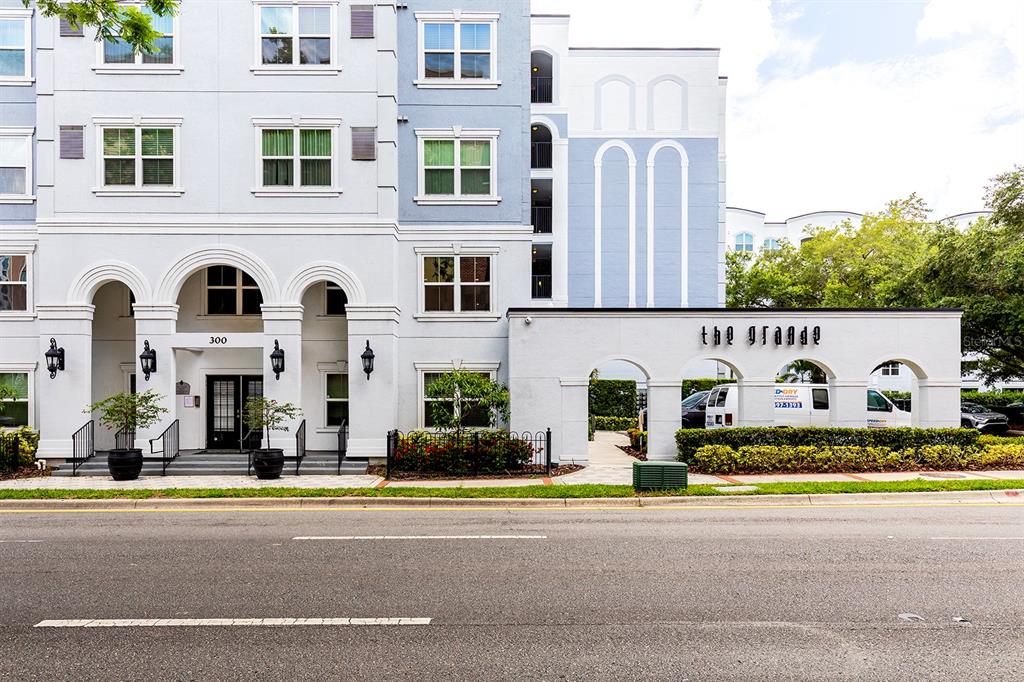 204 E SOUTH STREET UNIT 3057
