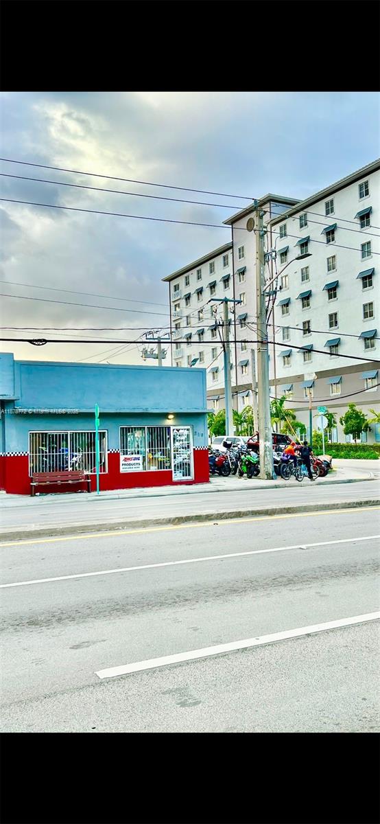 210 SW 22nd Ave, Miami FL 33135