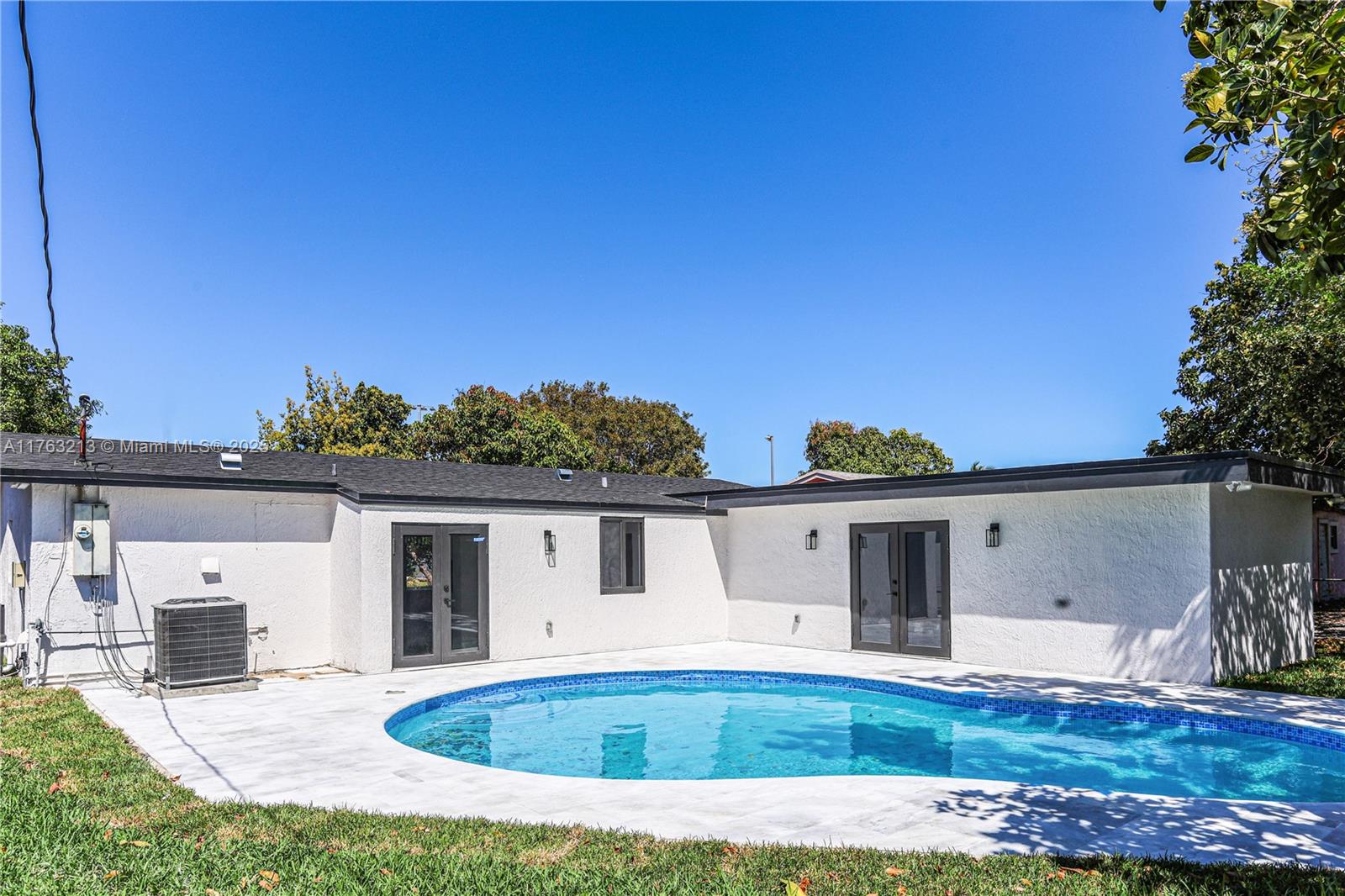 6590 NW 22nd St, Sunrise FL 33313